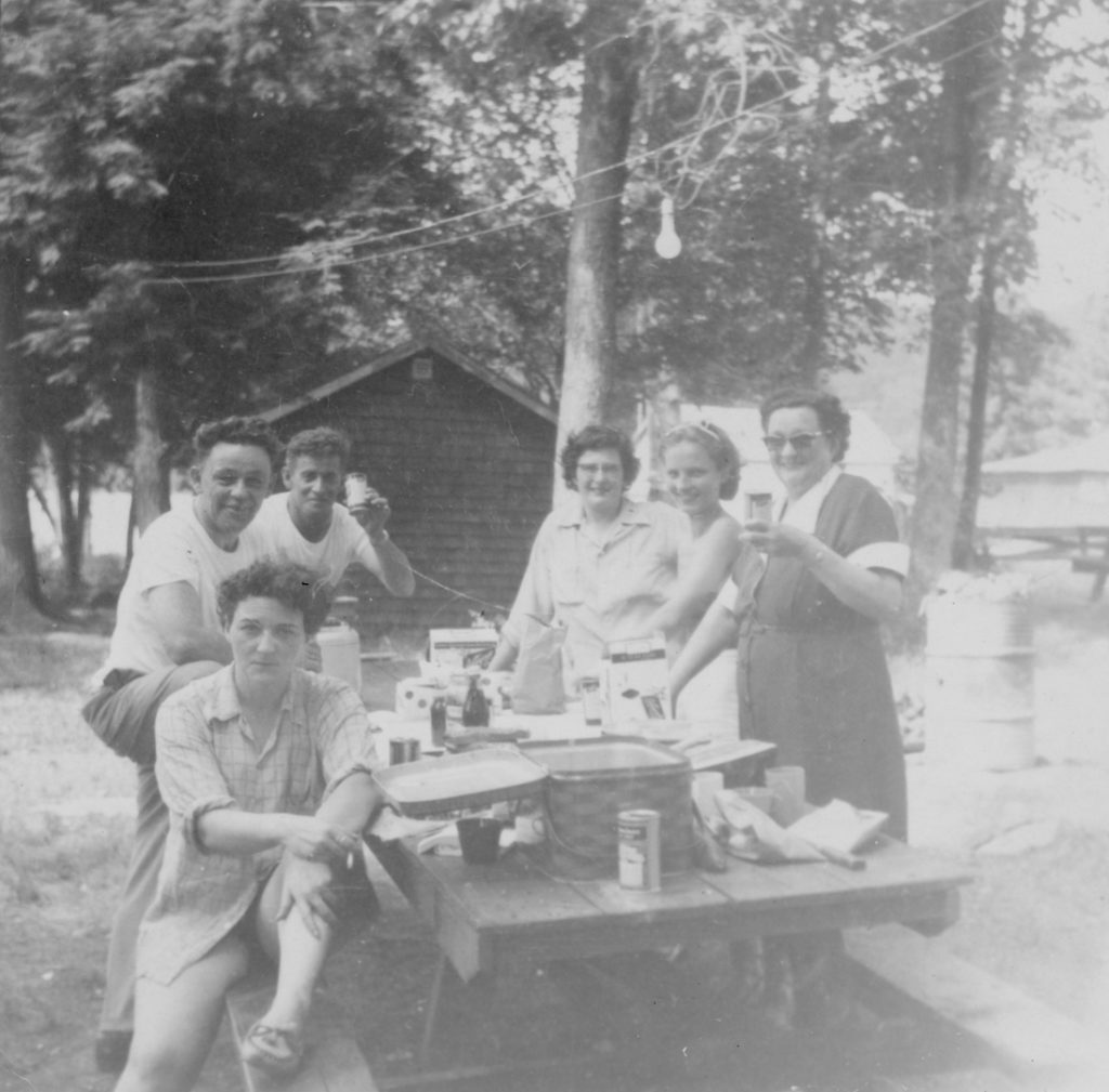 Left : Marion, Kelly, Edward Lewis Marcotte Right: Mildred Winship, Tia, Anita Parmenter - Marcotte